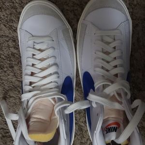 Nike Blazer Mid 77' Men size 9.5